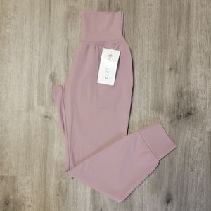 Athleta Salutation Joggers NWT!!!